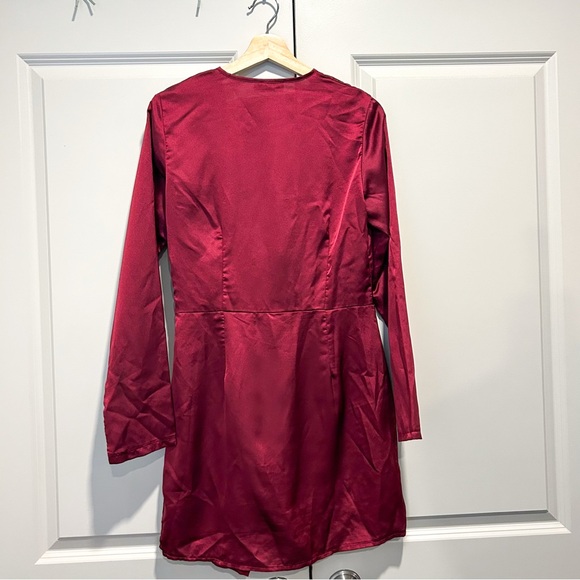 PrettyLittleThing Burgundy Satin Wrap Mini Dress Long Sleeve Size 8 - Picture 7 of 15